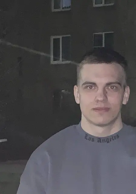 Oleg из Орла, мне 20, познакомлюсь для открытые отношения