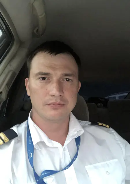 Роман из Красноярска, ищу на сайте знакомства на одну ночь