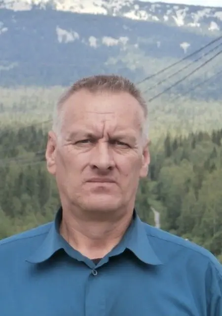 Влад из Нефтеюганска, ищу на сайте знакомства на одну ночь