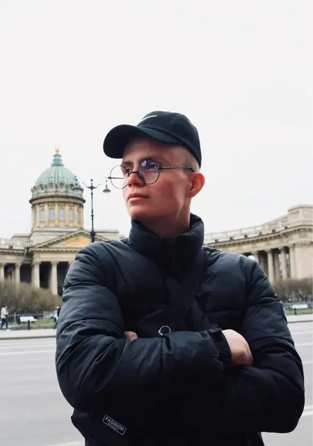 Я Никита, 21, знакомлюсь для открытые отношения в Санкт-Петербурге