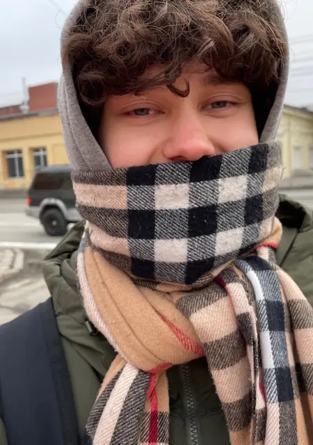 Я Женя, 19, из Миасса, ищу знакомство для дружбы