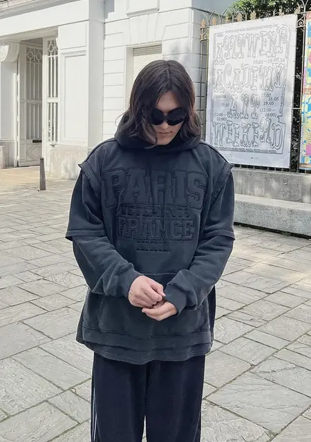 Марк из Владивостока, мне 23, познакомлюсь для открытые отношения