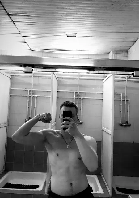 Дмитрий из Златоуста, ищу на сайте знакомства на одну ночь