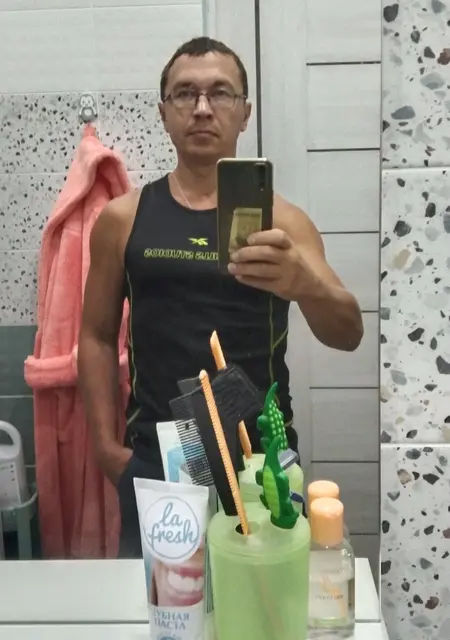 Я Георгий, 41, из Омска, ищу знакомство для постоянных отношений