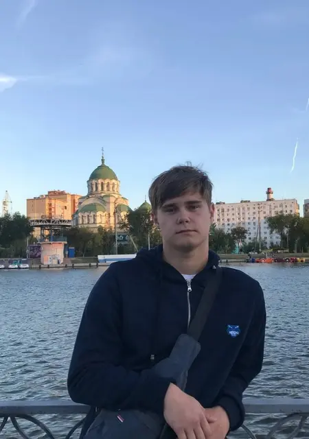 Я Егор, 19, знакомлюсь без обязательств в Астрахани