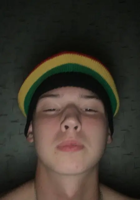 Я Матвей, 19, знакомлюсь на одну ночь в Уфе