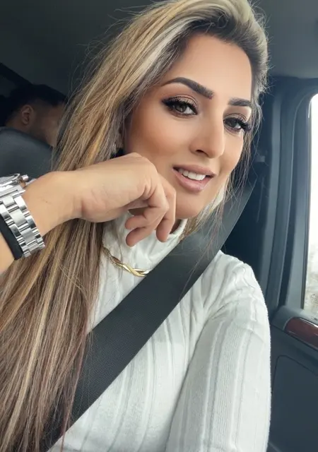 Я Sandra, 37, знакомлюсь для дружбы в Москве