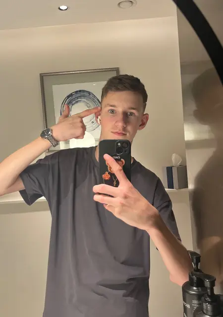 Я Егор, 19, знакомлюсь без обязательств в Мытищах