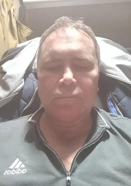 Я Игорь, 55, из Хабаровска, ищу знакомства на одну ночь