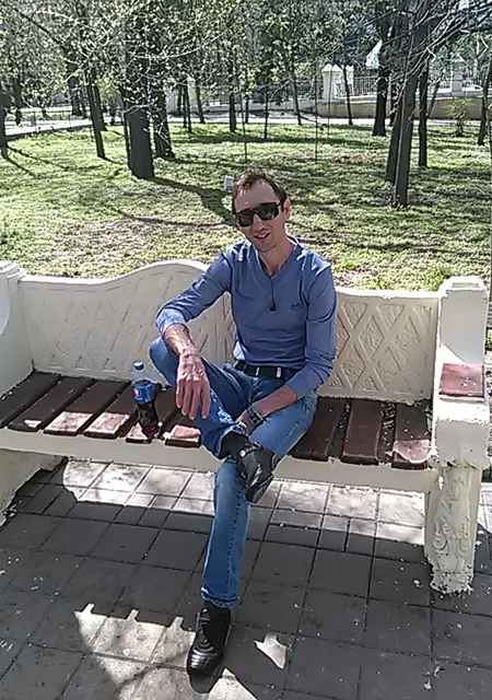 Николай из Новочеркасска, ищу на сайте знакомства на одну ночь