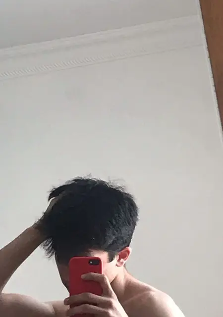 Артем из Назарова, мне 26, познакомлюсь без обязательств