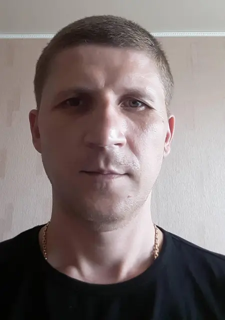 Костя из Батайска, мне 43, познакомлюсь без обязательств