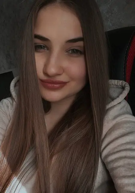 Я Алена, 22, знакомлюсь для вирта в Красноярске