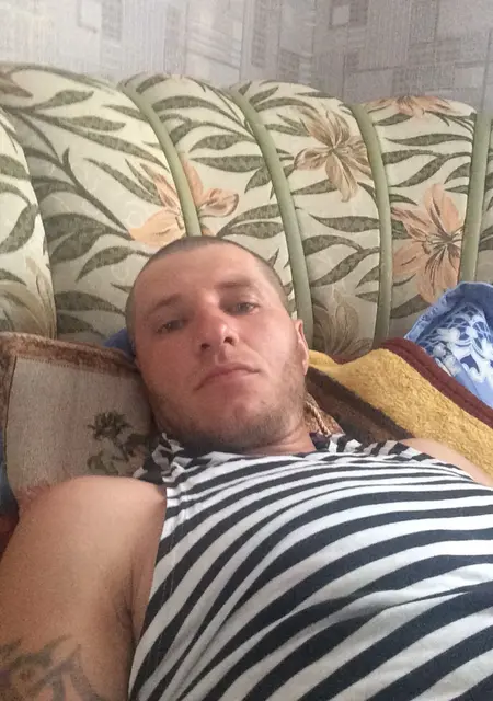 Я Александр, 43, из Благодарного, ищу знакомства на одну ночь