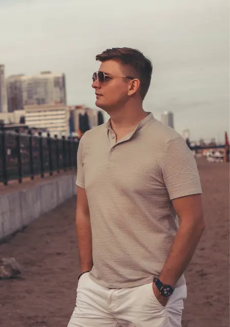 Иван из Саратова, ищу на сайте знакомства без обязательств