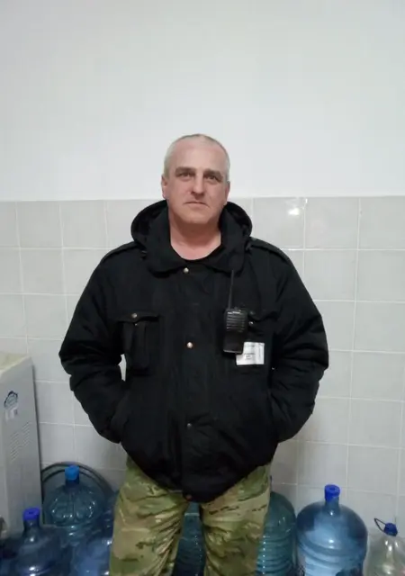 Сергей из Климовска, мне 54, познакомлюсь на одну ночь