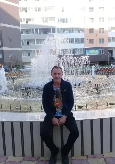 Александр из Хабаровска, ищу на сайте знакомства на одну ночь