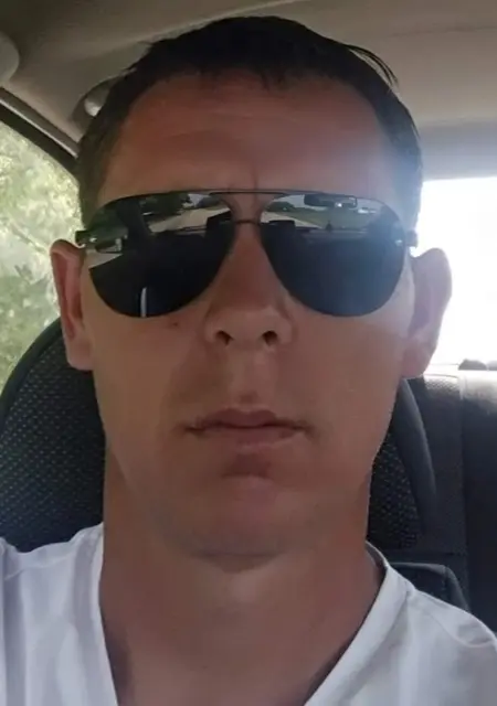 Я Алексей, 43, знакомлюсь на одну ночь в Калининграде