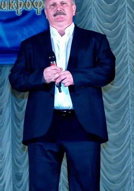 Юрий из Саратова, мне 58, познакомлюсь на одну ночь