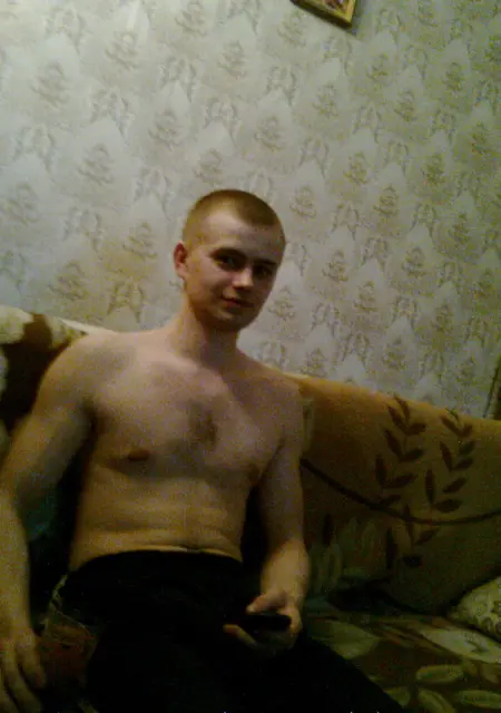 Семён из Вольска, ищу на сайте знакомства на одну ночь