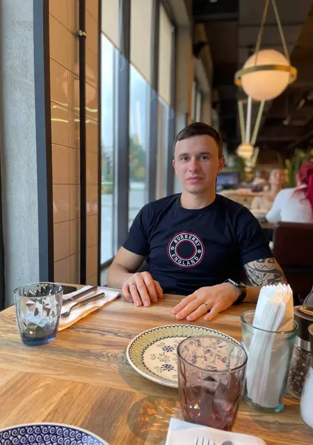 Я Александр, 33, из Томска, ищу знакомства без обязательств