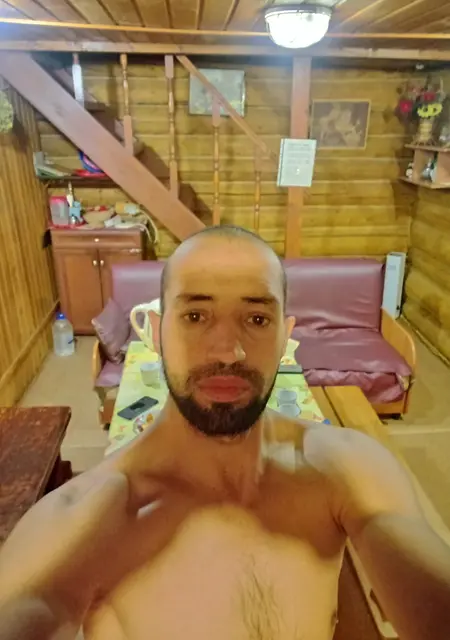 Kim из Нового Уренгоя, мне 41, познакомлюсь на одну ночь