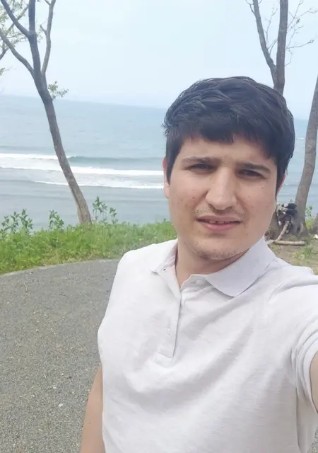 Я Толик, 30, знакомлюсь для общения в Владивостоке