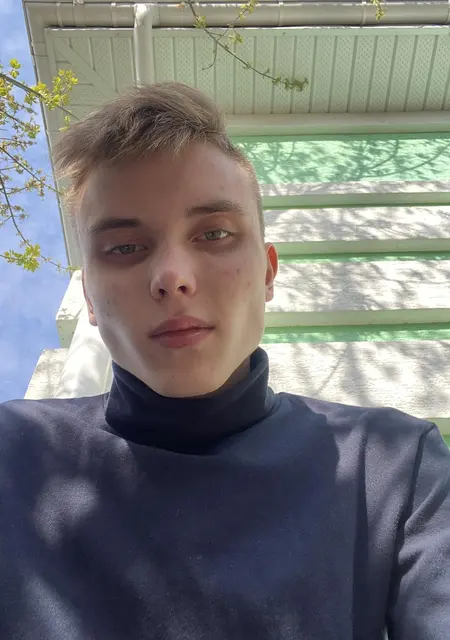 Я Павел, 21, из Арзамаса, ищу знакомства на одну ночь