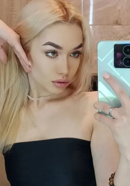 Я Нелли, 24, из Москвы, ищу знакомство для приятного времяпровождения