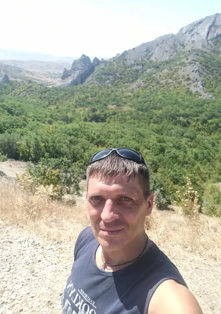 Я Влад, 41, из Феодосии, ищу знакомство для приятного времяпровождения