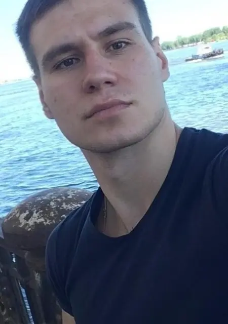 Я Алексей, 31, из Киселевска, ищу знакомства без обязательств