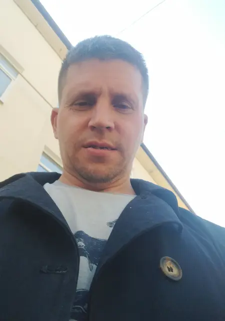 Я Алексей, 44, из Коврова, ищу знакомства без обязательств