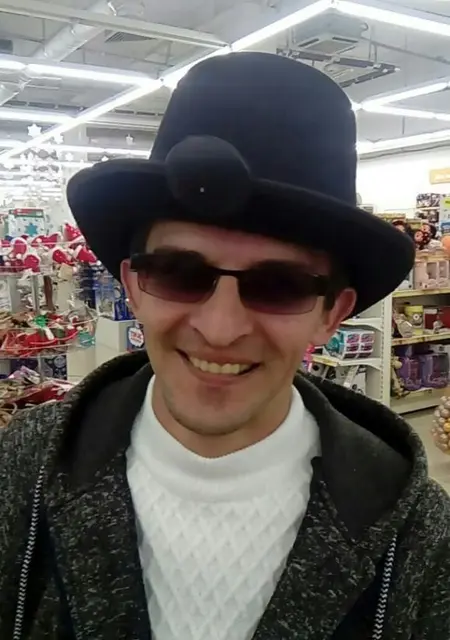 Я Вадим, 43, из Пятигорска, ищу знакомства на одну ночь