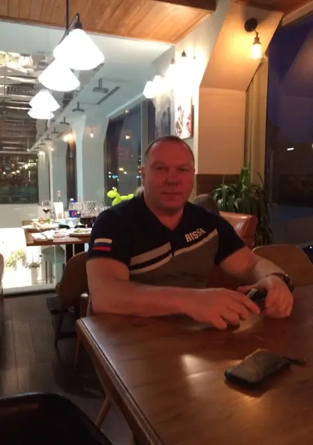 Александр из Астрахани, мне 56, познакомлюсь для дружбы