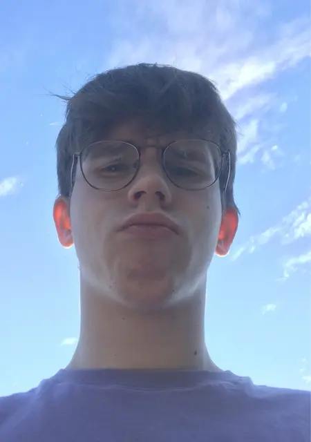 Я Leksys, 19, из Вологды, ищу знакомства на одну ночь