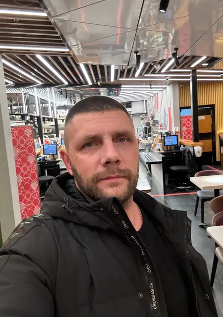 Я Дмитрий, 37, из Якутска, ищу знакомство для приятного времяпровождения