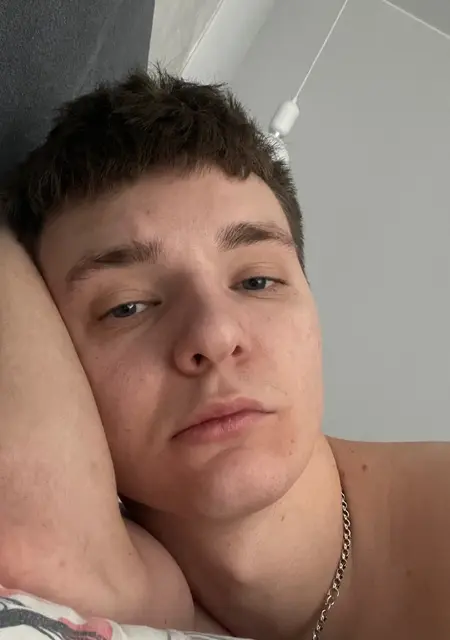 Мишаня из Тюмени, ищу на сайте открытые отношения