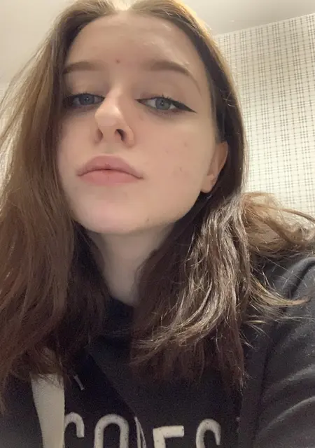 Я Настя, 23, знакомлюсь для общения в Владивостоке