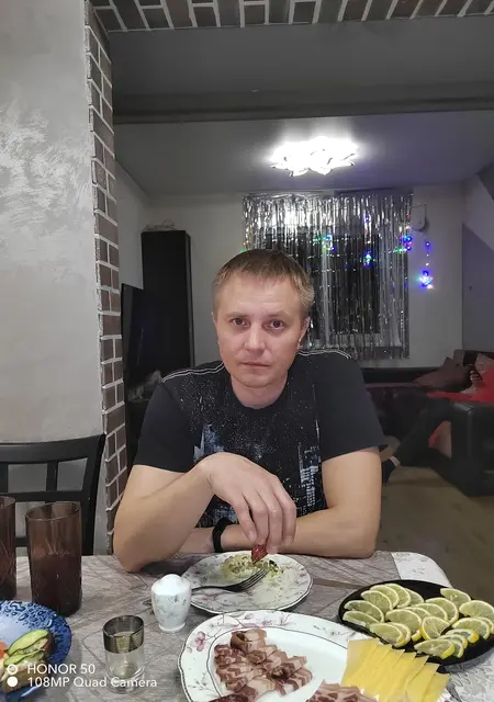 Валерий из Коломны, мне 44, познакомлюсь на одну ночь