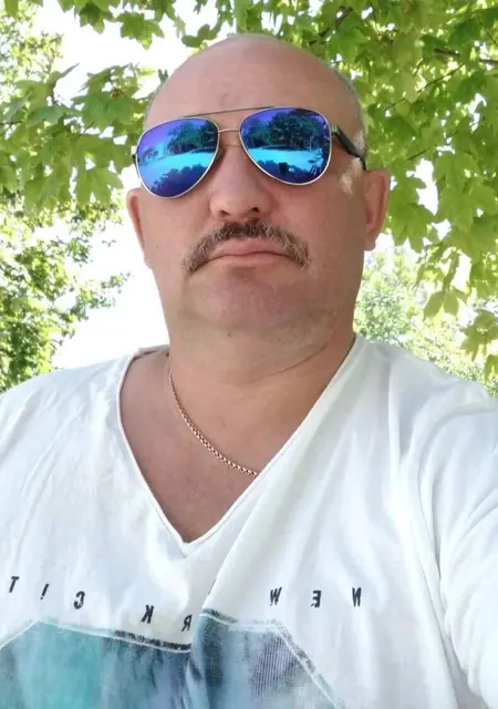 Игорь из Барнаула, мне 54, познакомлюсь на одну ночь