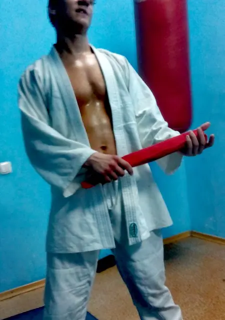 Я Роман, 30, знакомлюсь на одну ночь в Тобольске