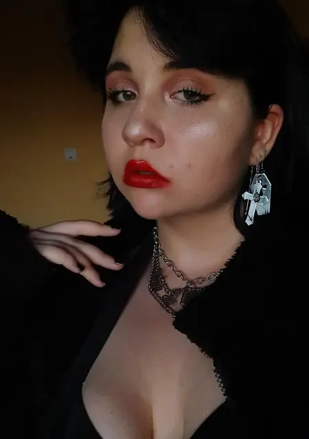 Luiza из Тамбова, мне 21, познакомлюсь для приятного времяпровождения