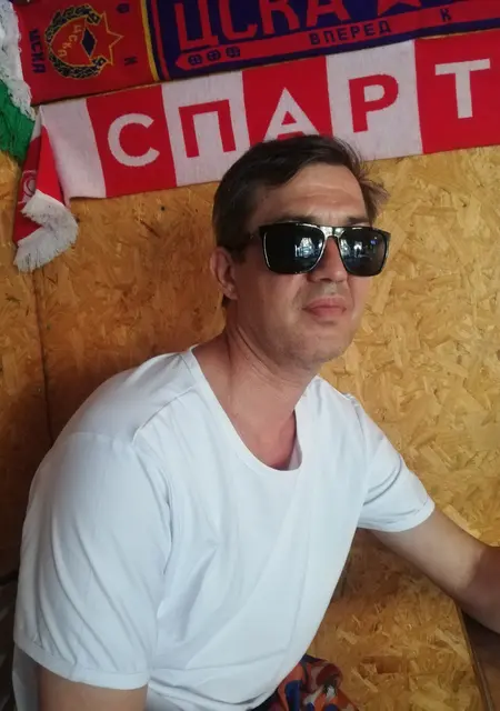 Я Олег, 53, знакомлюсь для приятного времяпровождения в Новом Уренгое