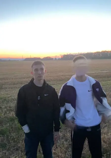 Я Никита, 21, из Армавира, ищу знакомство для постоянных отношений