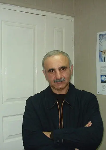 Я Артур, 50, из Владикавказа, ищу знакомства без обязательств