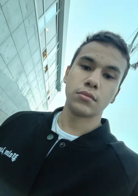 Я Саша, 21, из Елизова, ищу знакомство для дружбы