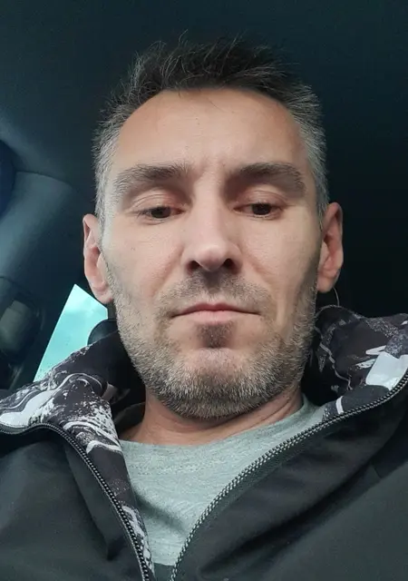 Александр из Ижевска, мне 45, познакомлюсь для приятного времяпровождения