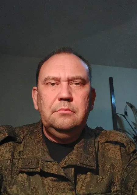 Я Антон, 52, из Юрги, ищу знакомства на одну ночь