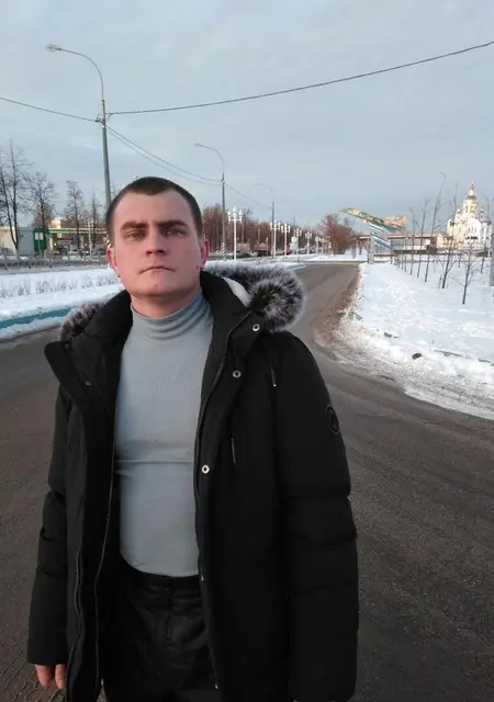 Андрей из Новотроицка, мне 35, познакомлюсь для общения