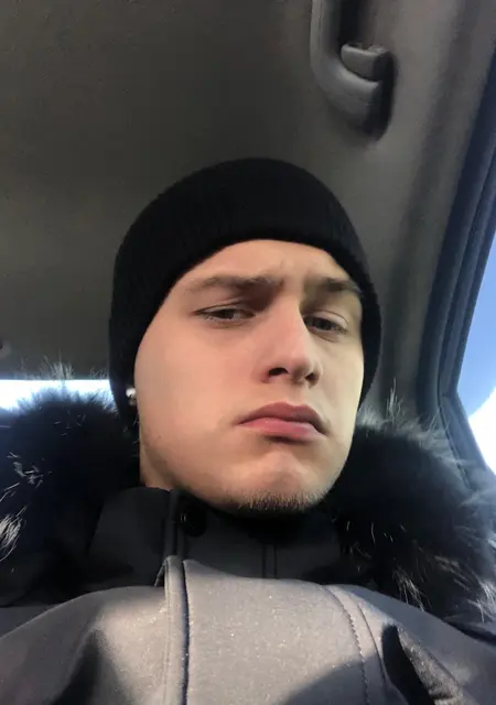 Влад из Комсомольска-на-Амуре, мне 23, познакомлюсь на одну ночь